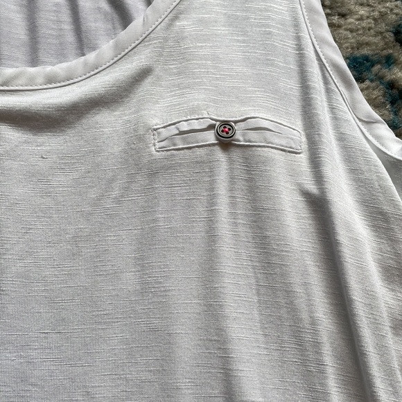 Tank - Picture 3 of 11